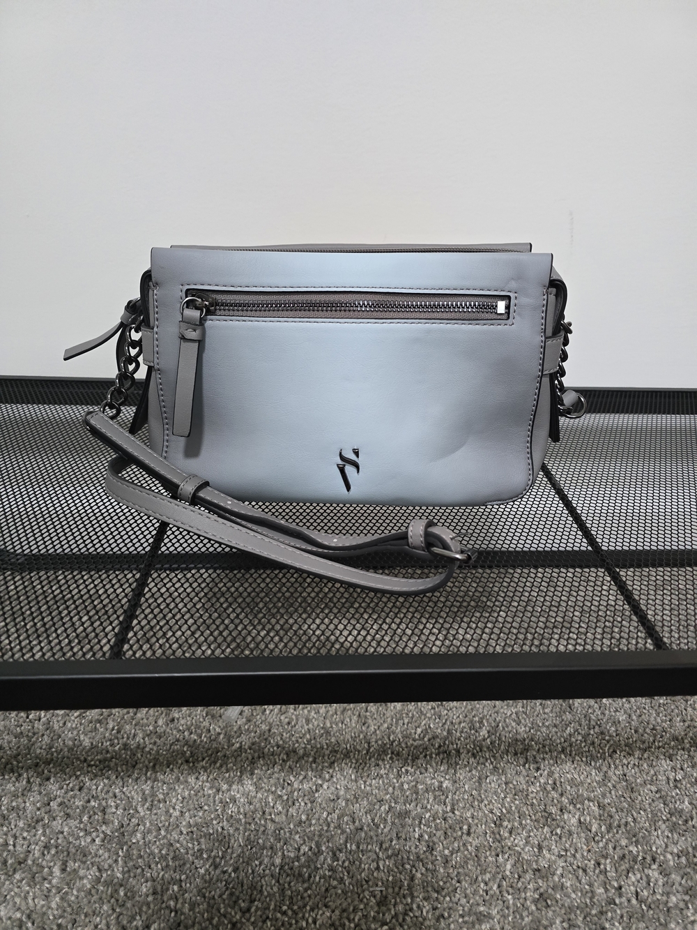 Source Unknown Light Gray Crossbody Bag with Front Zip